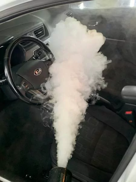 Сухой туман в салоне автомобиля